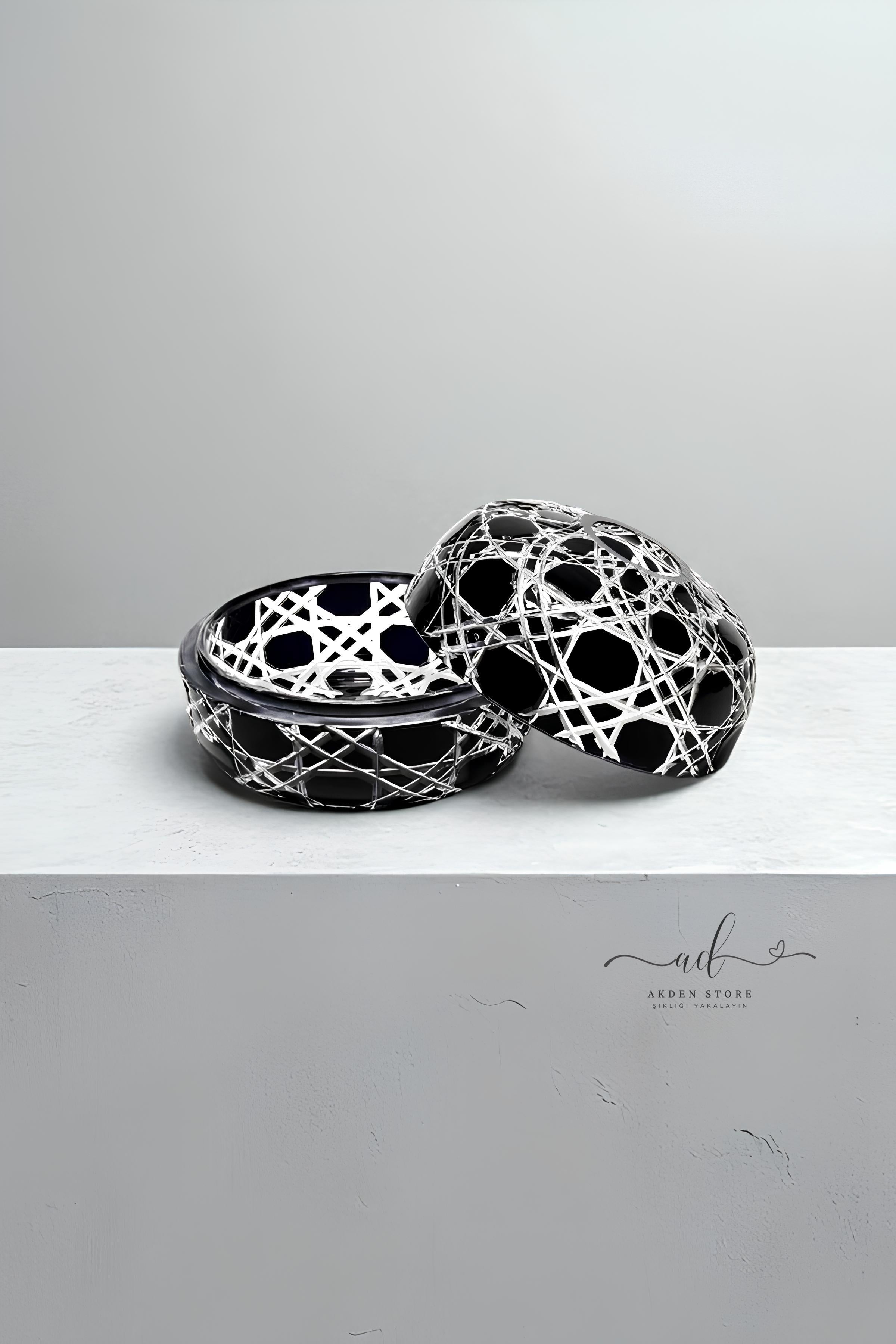 Velin Series Small Napkin Holder