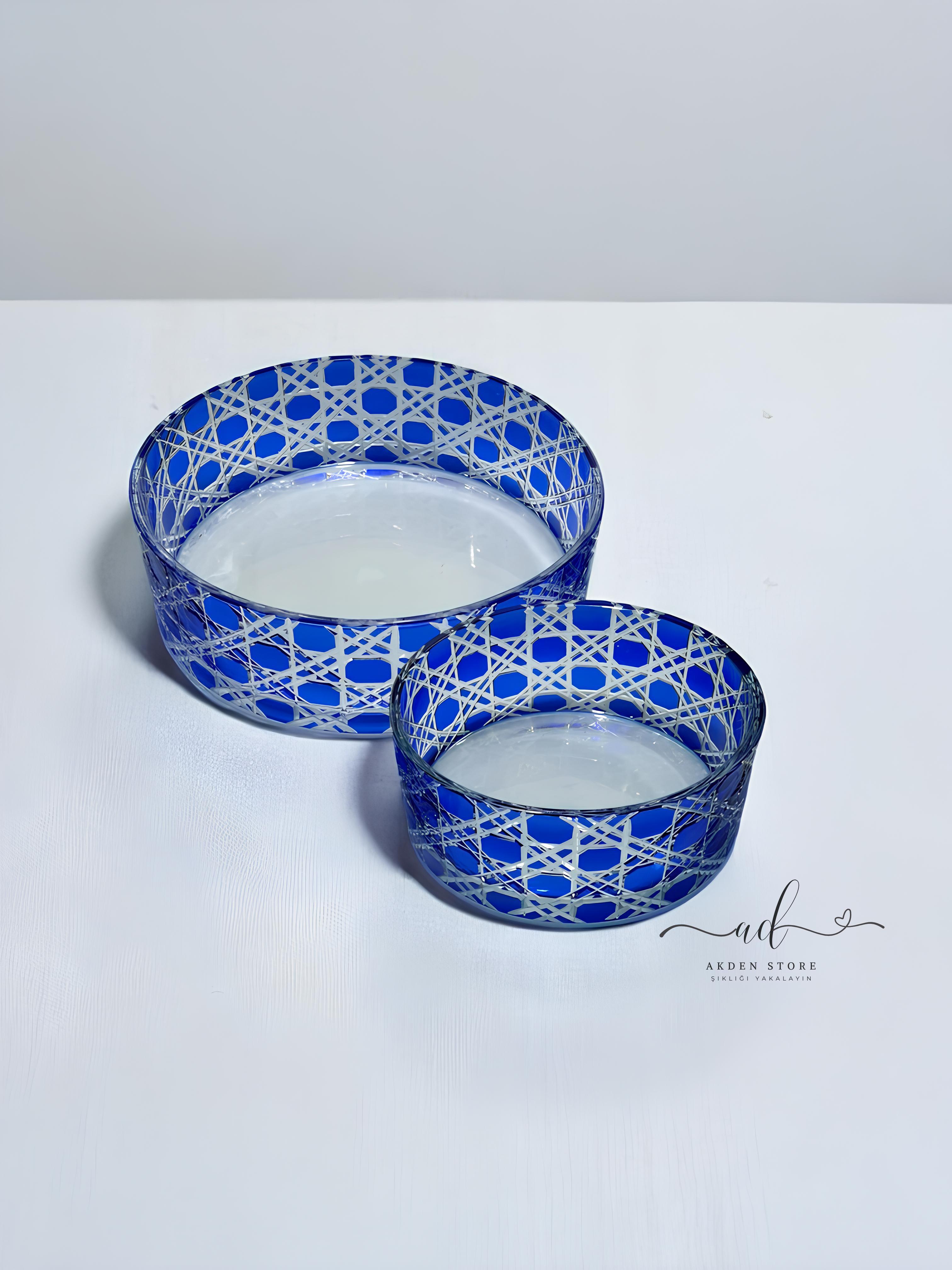 Velin Series Sandra Kase