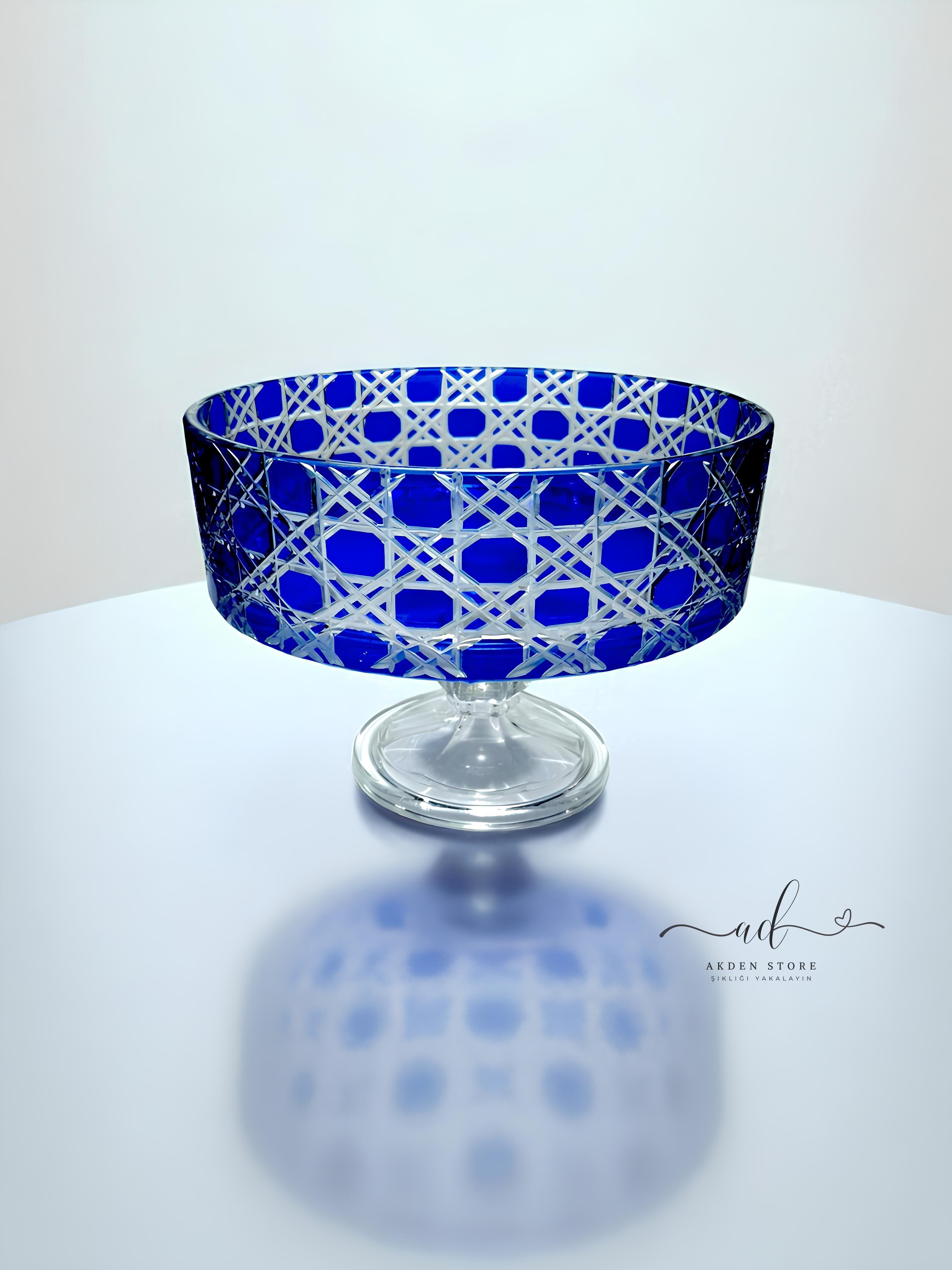 Velin Series Sandra Kase
