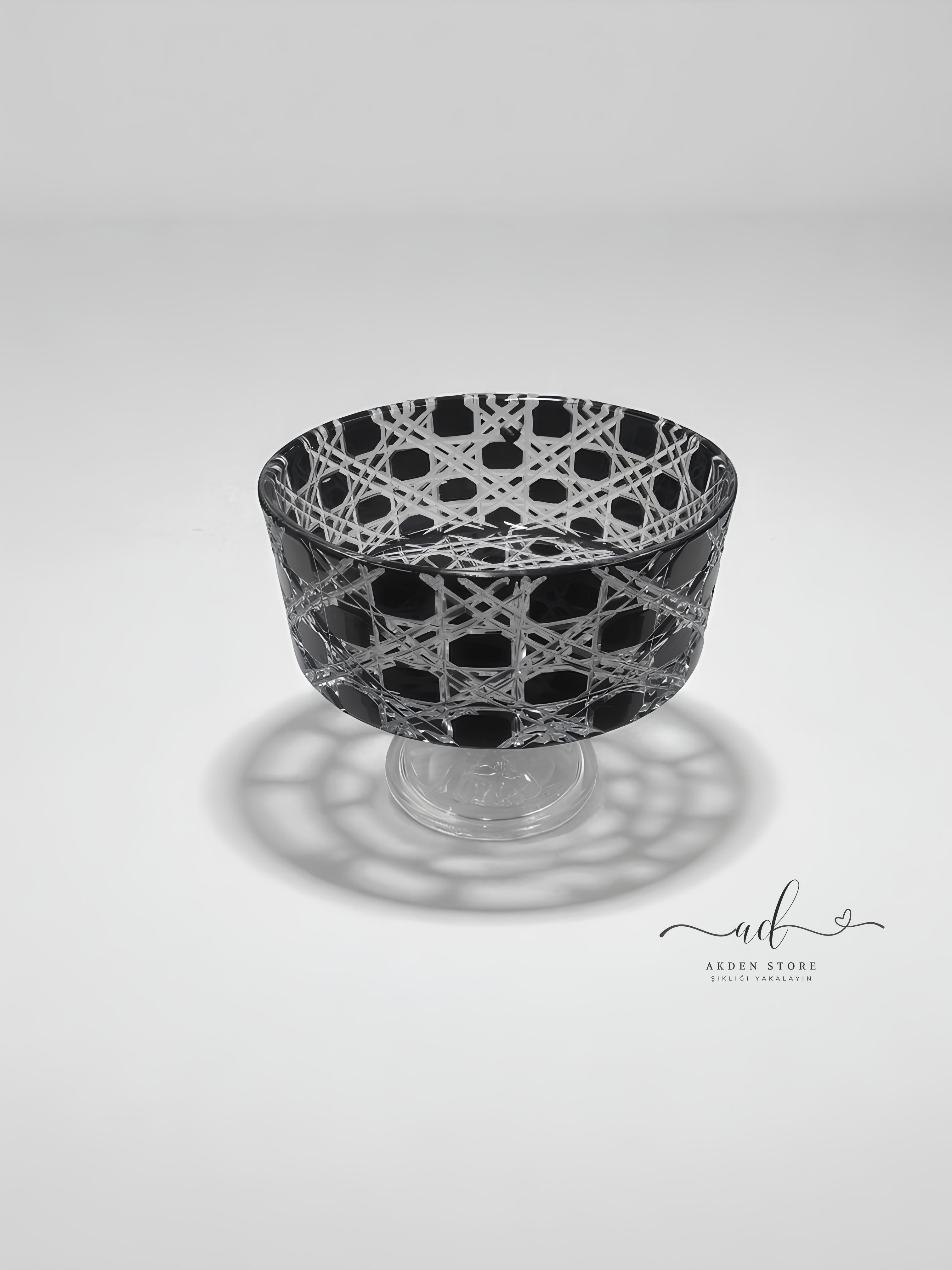 Velin Series Sandra Kase
