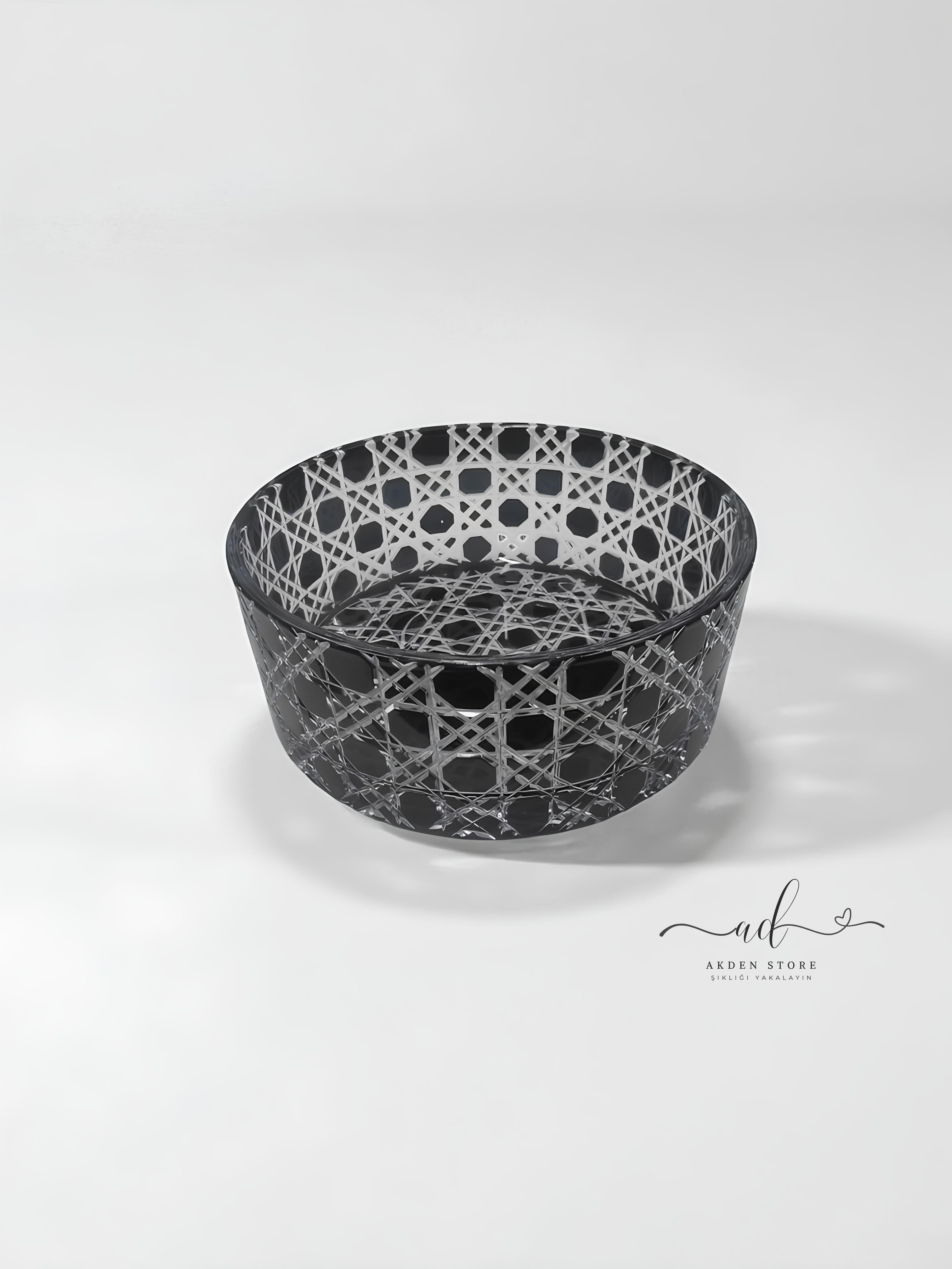 Velin Series Sandra Kase
